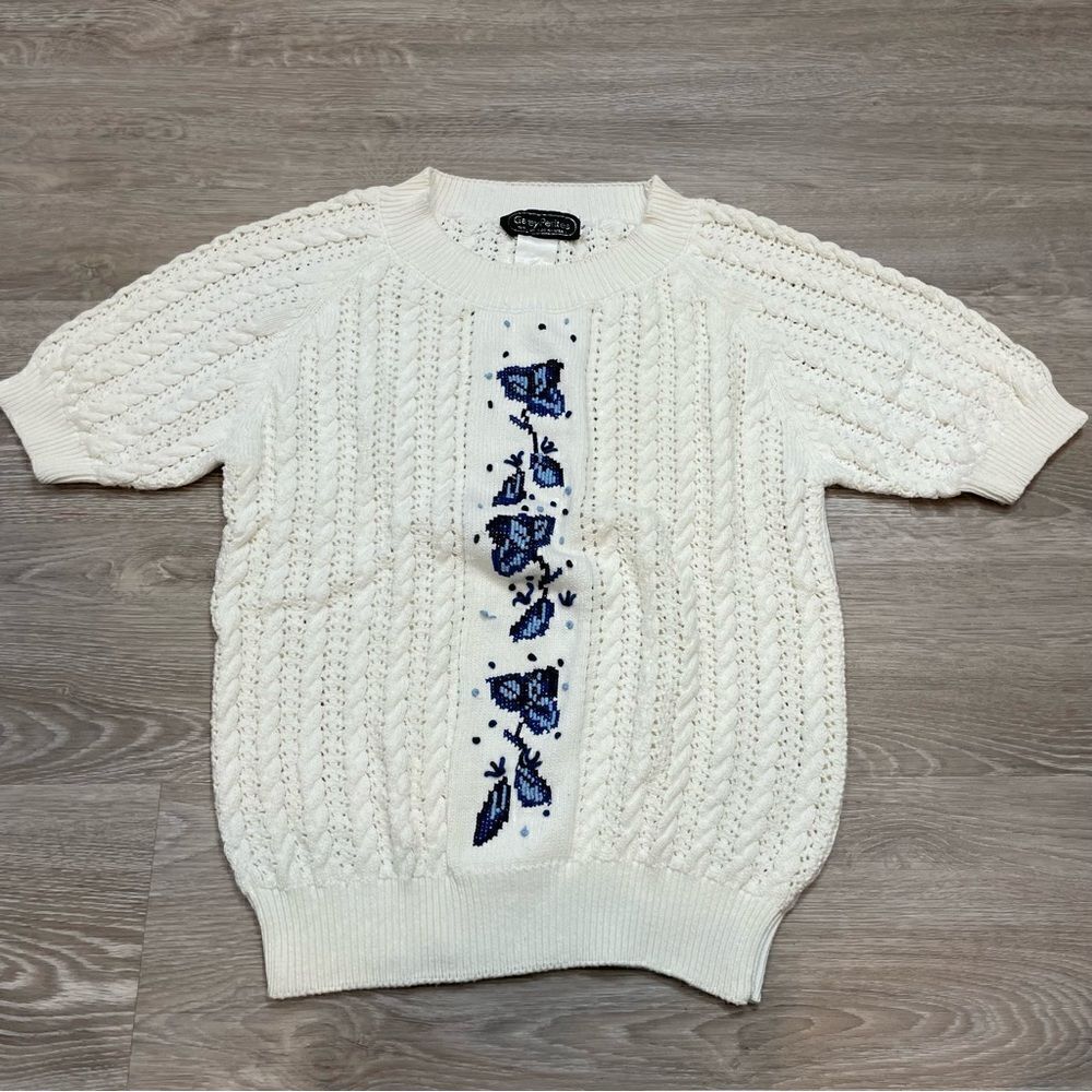 Vintage Short-Sleeve Floral Embroidered Cable Knit Polo Top Tshirt